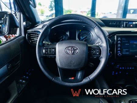 Toyota Hilux 2.8 D-4D Invincible