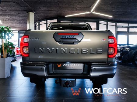 Toyota Hilux 2.8 D-4D Invincible